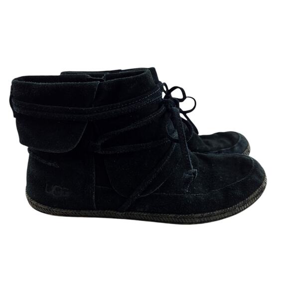 UGG Reid Moc Ankle Booties Womens 9.5 Black Suede Moccasins Hippie Bohemian